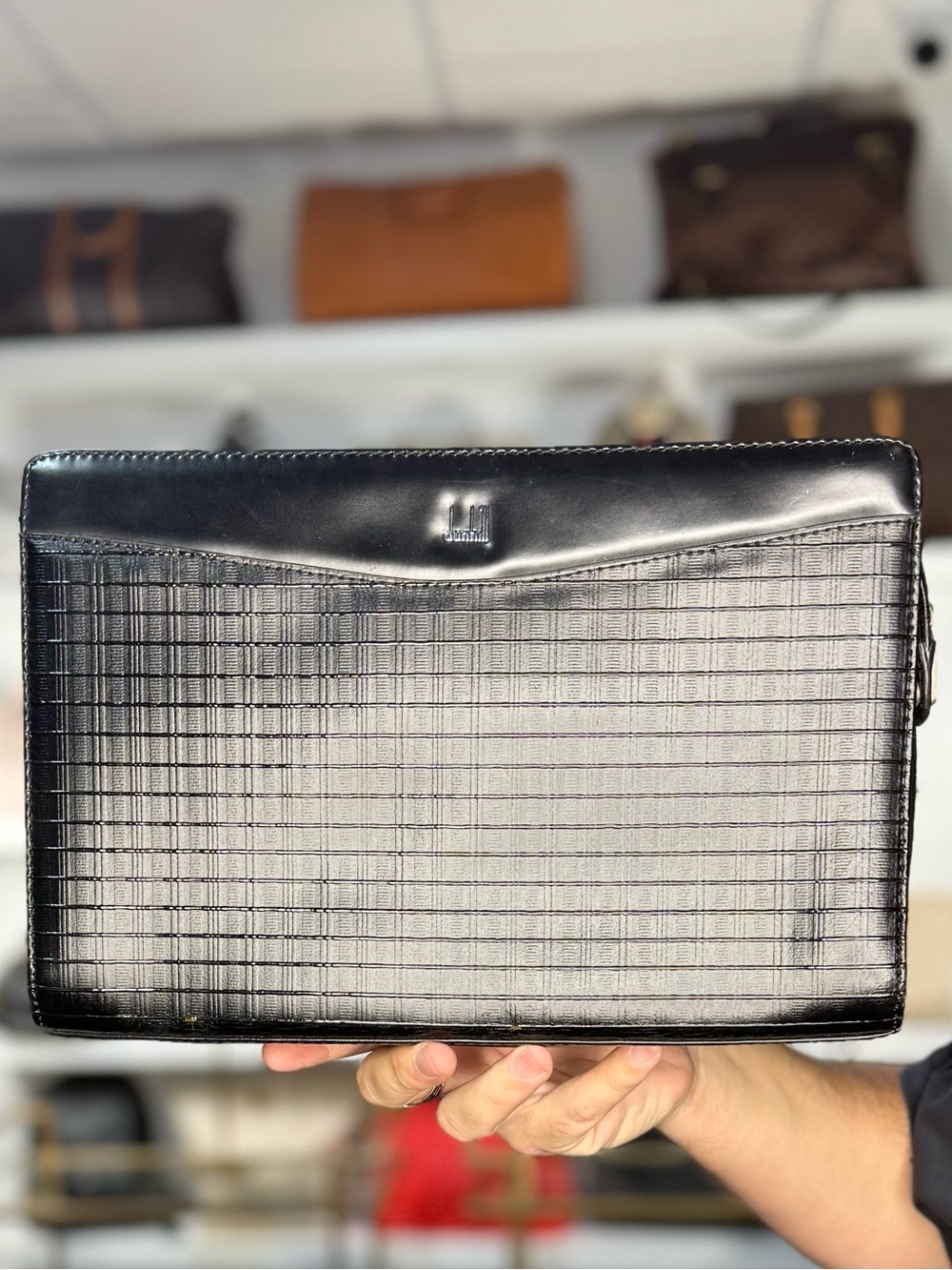 DUNHILL POUCH BLACK CROCO EMBOSSED